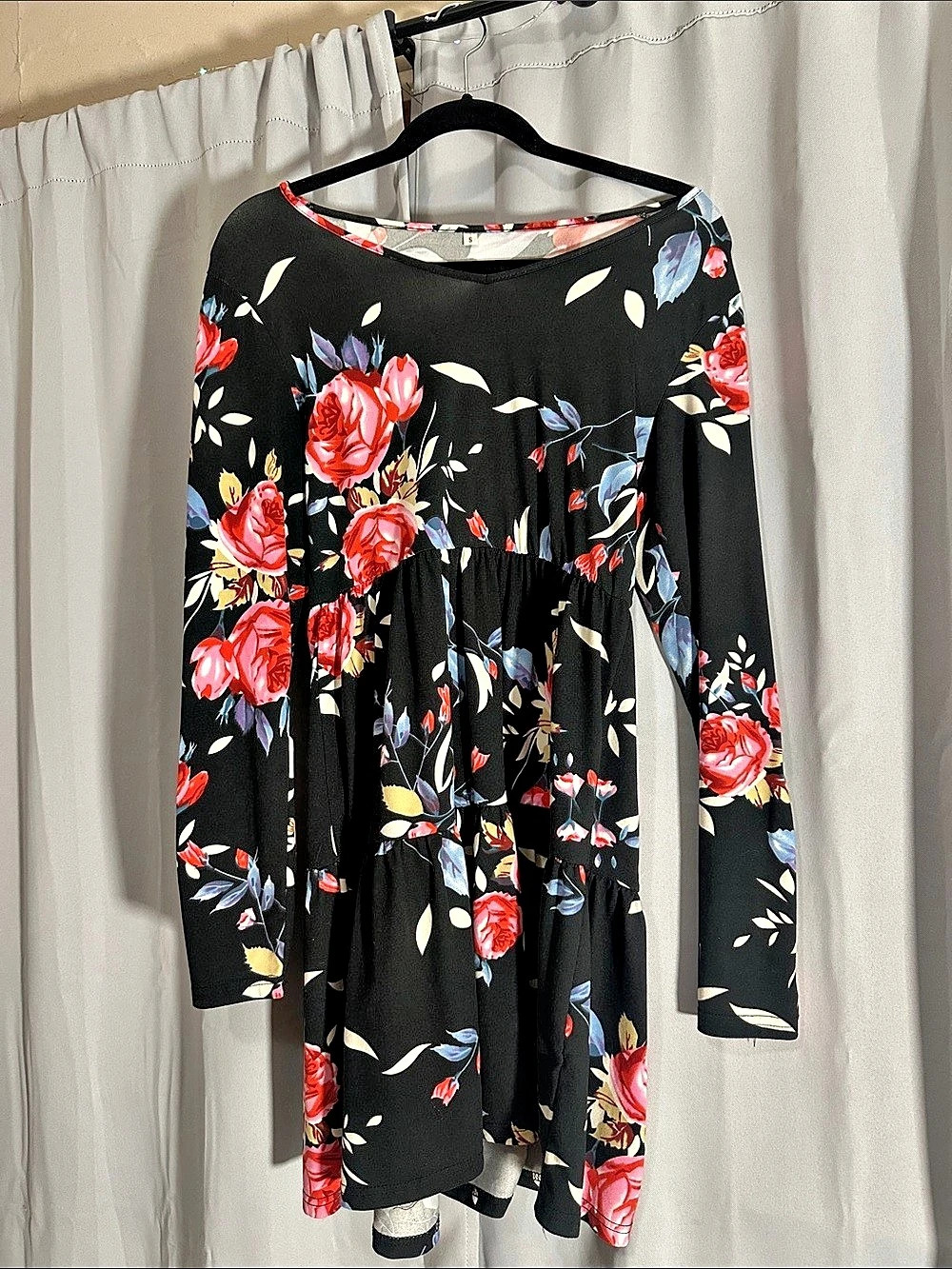Floral Midi Dress in Black & Pink Size Small (Fits Medium)